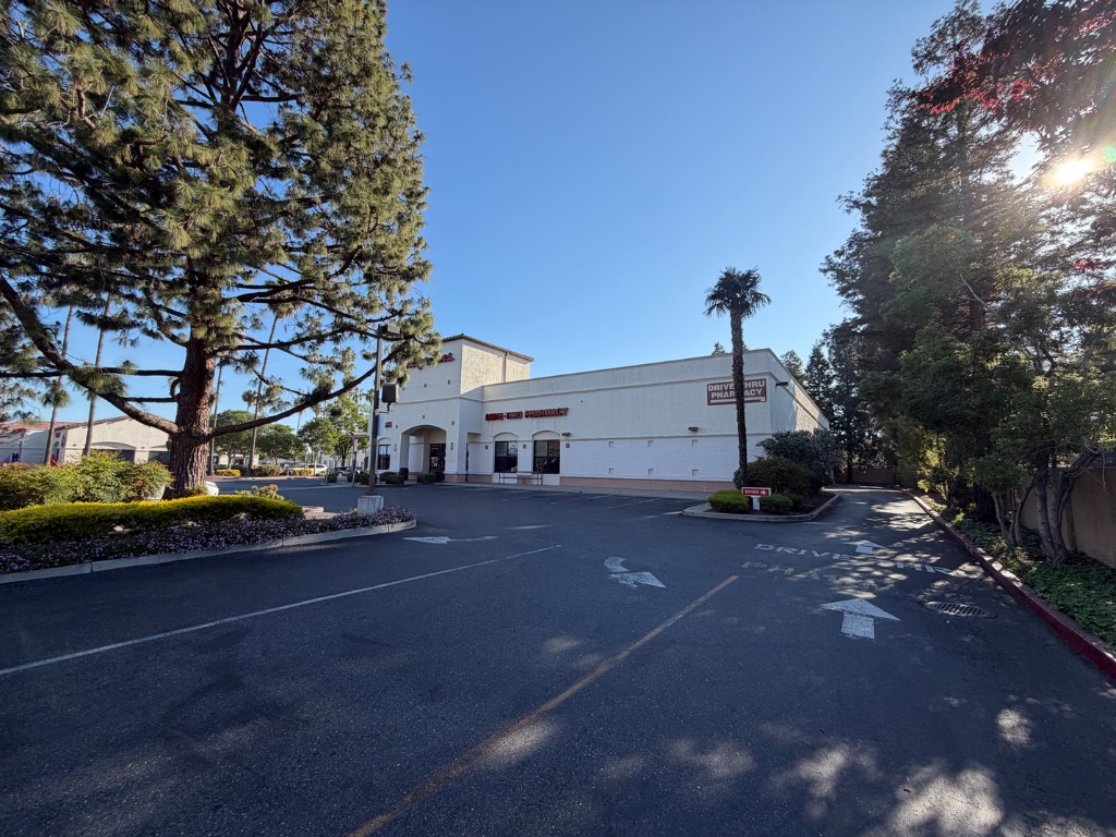 Commercial cleaning and janitorial services in San Jose CA — office building by Deluxe Building Services