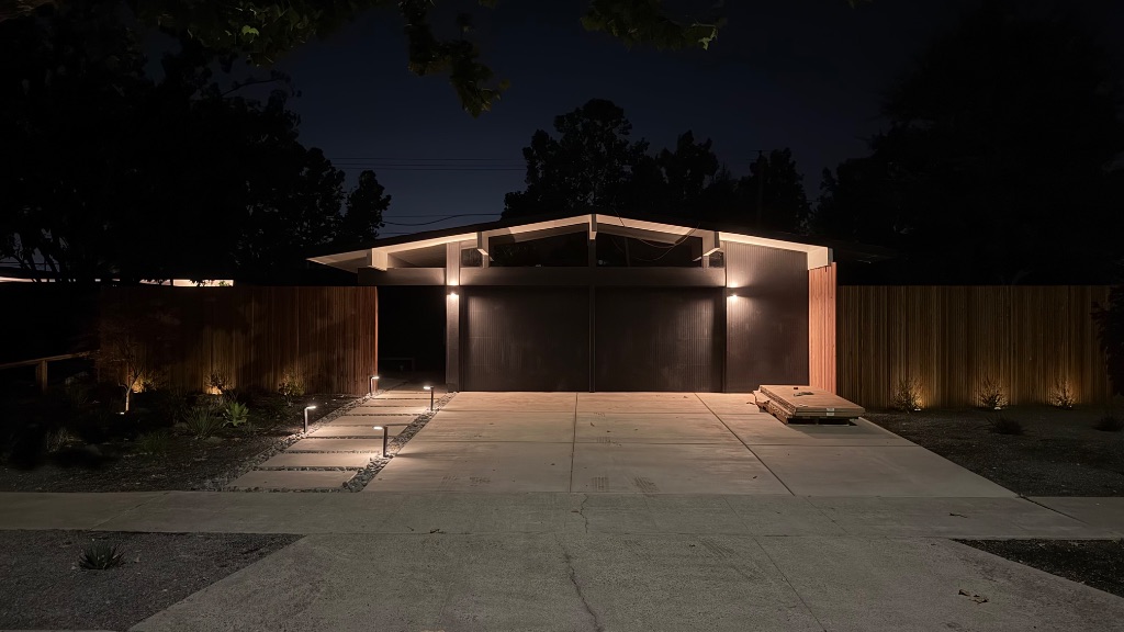 Outdoor landscape lighting installation in Santa Clara CA — Deluxe Building Services