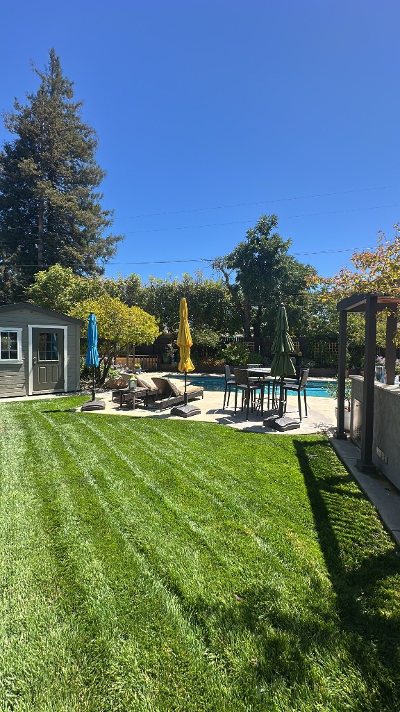 Backyard lawn care and pool surrounds in Sunnyvale CA — Deluxe Building Services